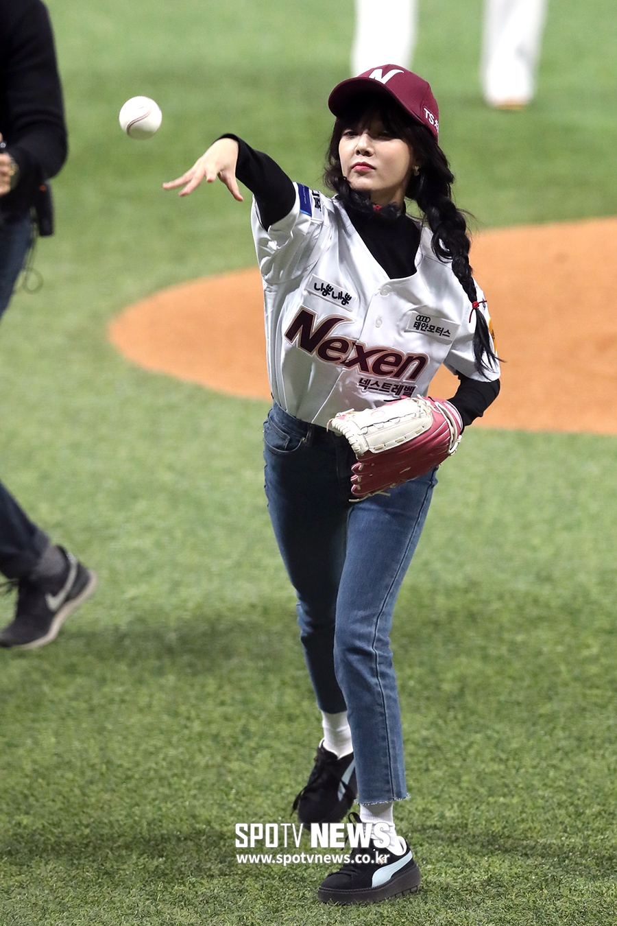 [포토S] AOA 지민, 패대기 시구