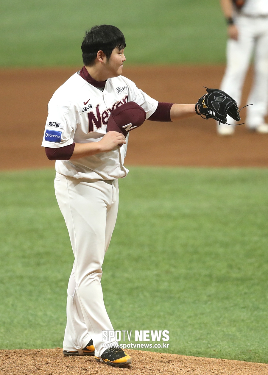 [포토S] 한현희, '고의는 아니었어요'