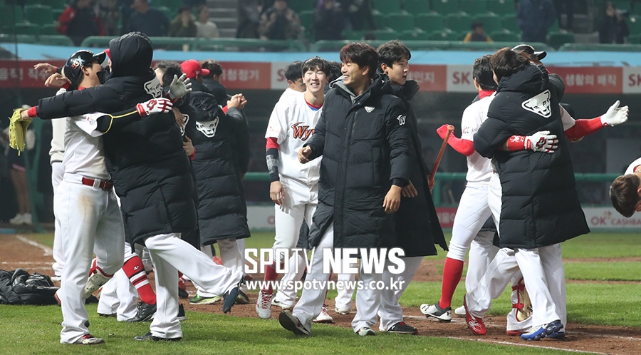 [포토S] SK, 넥센 꺾고 한국시리즈 진출