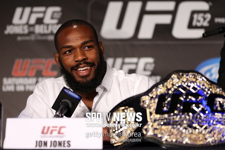 [UFC] 윤곽 드러난 헤비급 미래…2019년이 기대되는 이유
