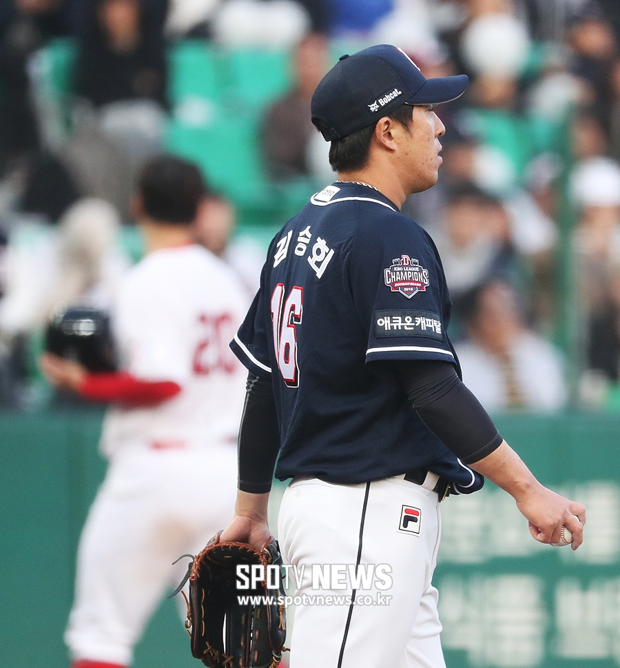 [포토S] 김승회, 밀어내기 볼넷이라니