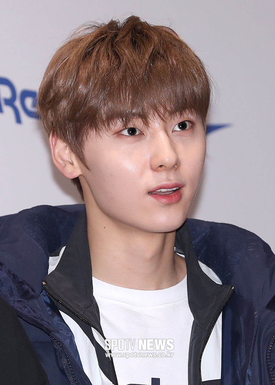 [포토S] 워너원 황민현, 빠져드는 얼굴!