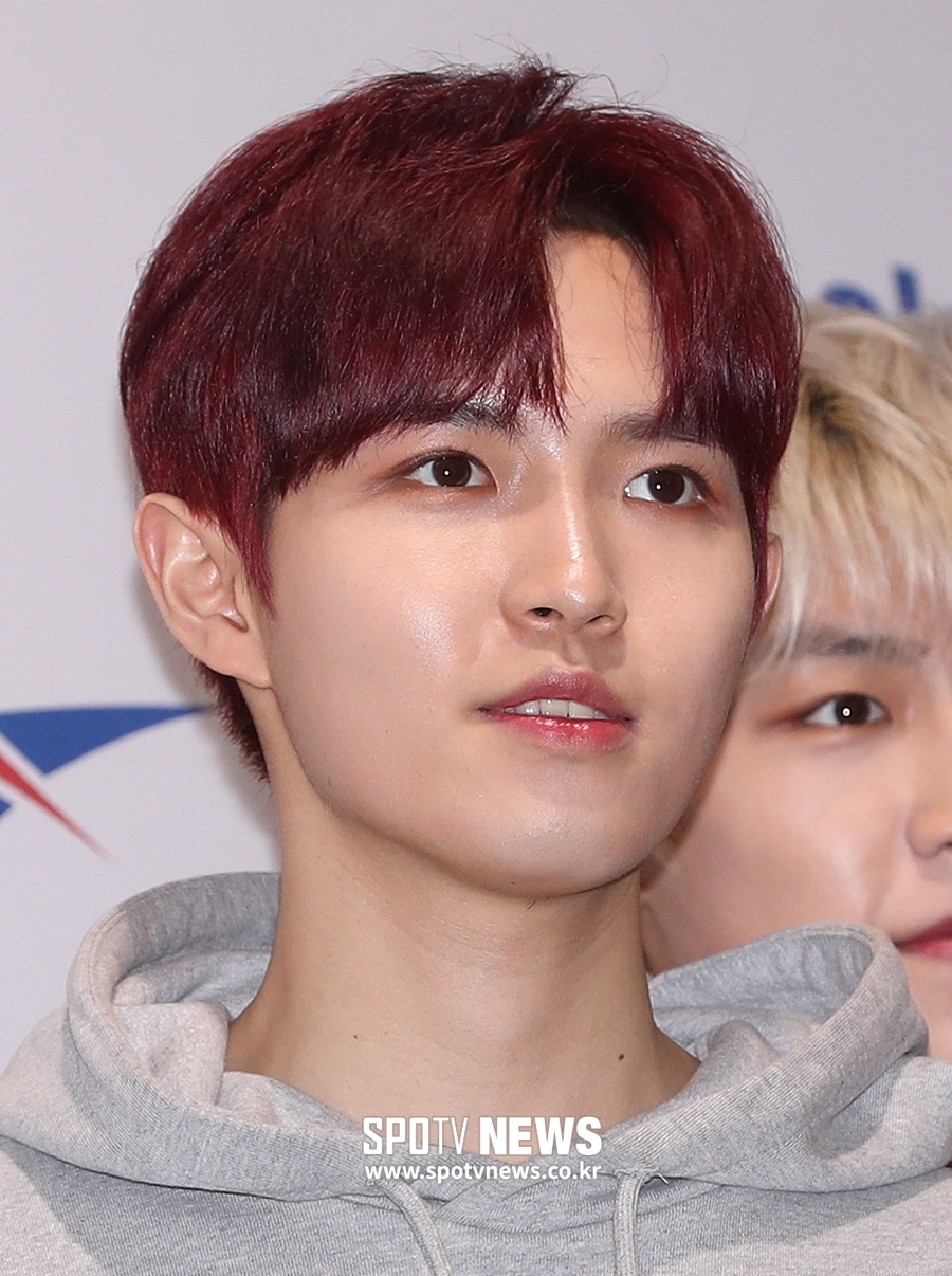 [포토S] 워너원 김재환, 달라진 분위기
