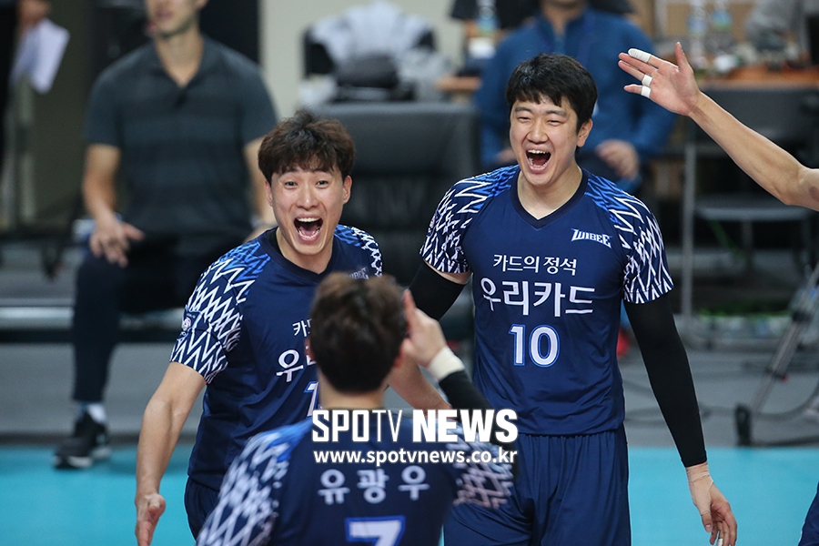 [포토S] 기뻐하는 김정환과 나경복