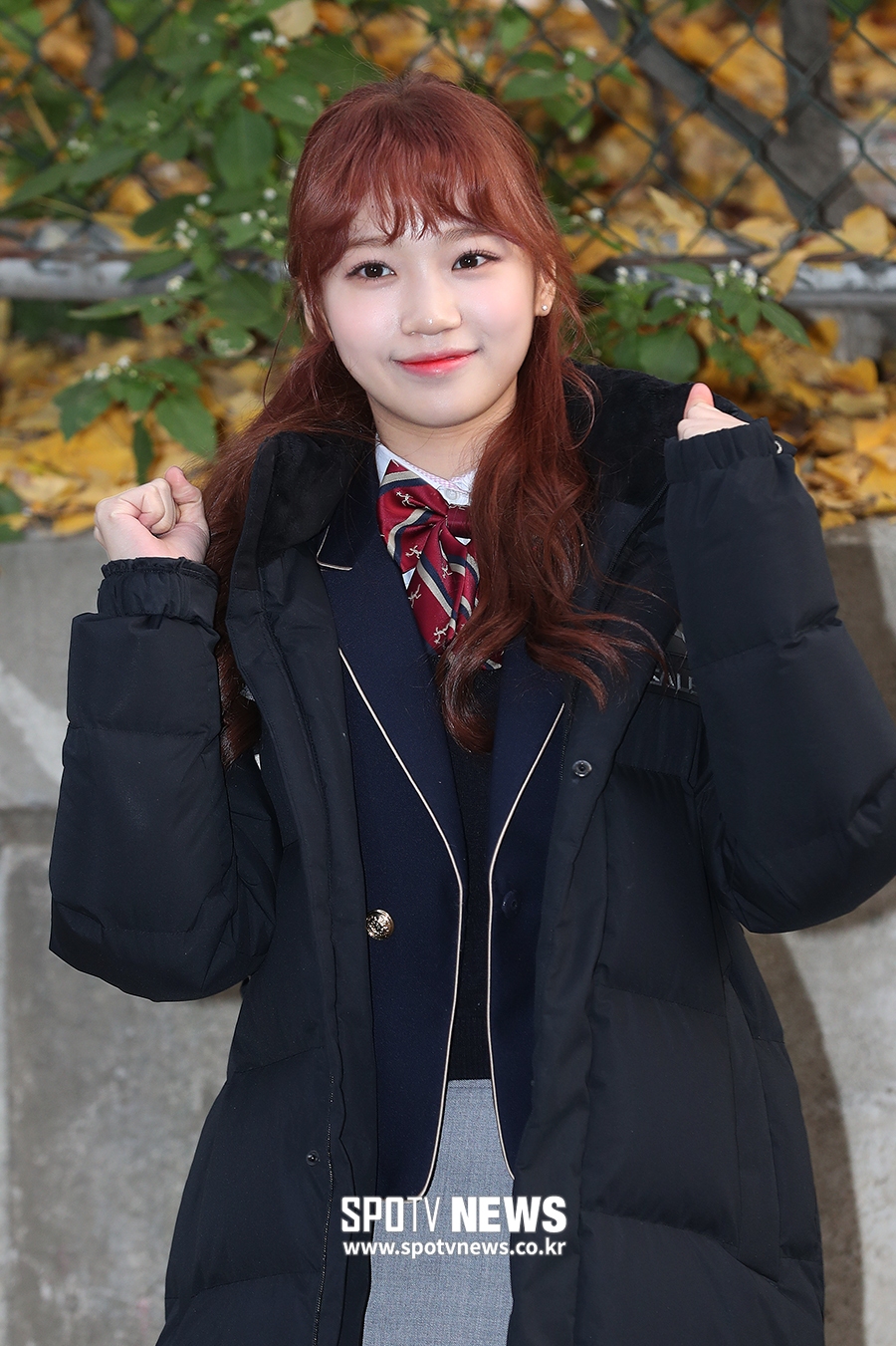 [포토S] 아이즈원 채원, 수험생들 다함께 파이팅!