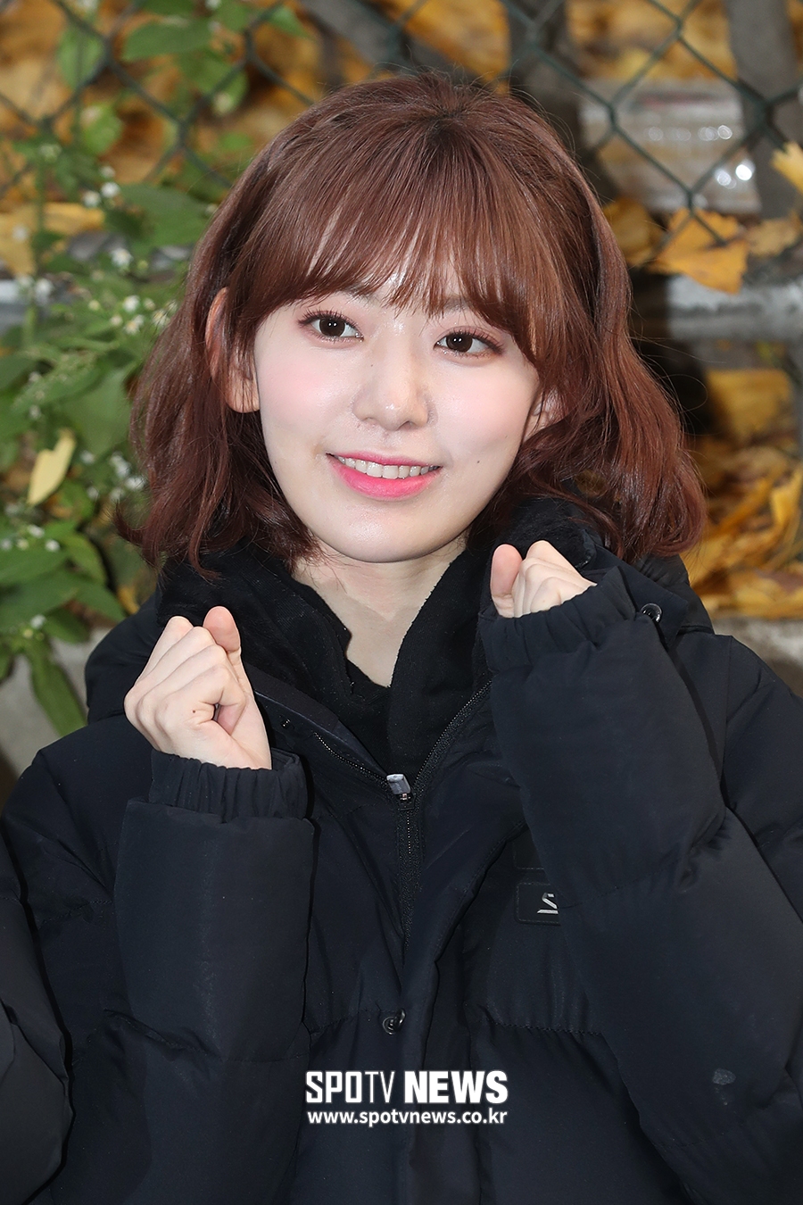 [포토S] 아이즈원 사쿠라, '채원이 수능 대박!'