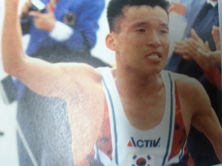 2018년 스포츠 영웅 후보자 소개-김일(프로 레슬링) 김진호(양궁) 황영조(마라톤) 조오련(수영) 이길용(스포츠 공헌자)