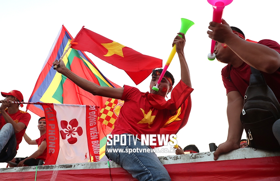 [포토S] 스즈키컵 앞두고 응원하는 베트남 축구팬