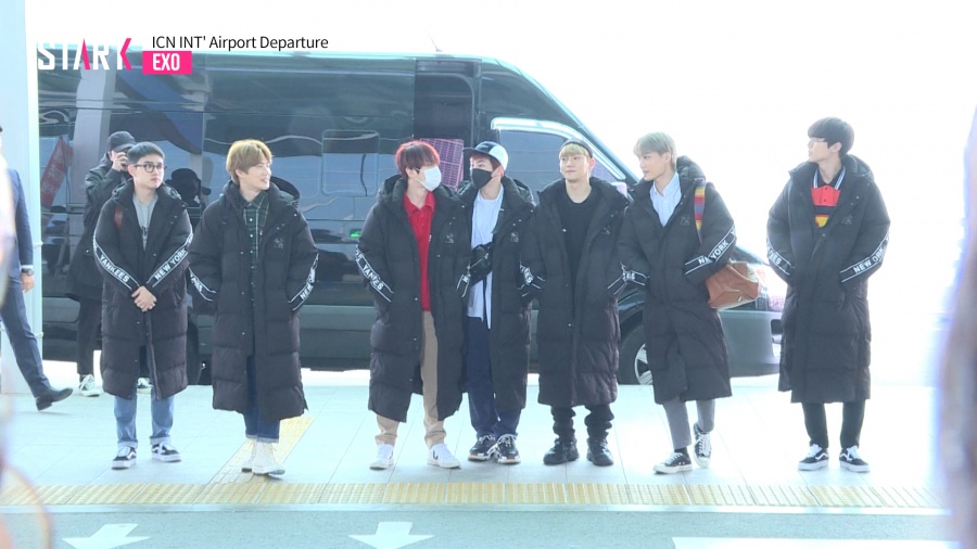 [영상] 엑소(EXO), 어디에도 없을 공항 앞구르기