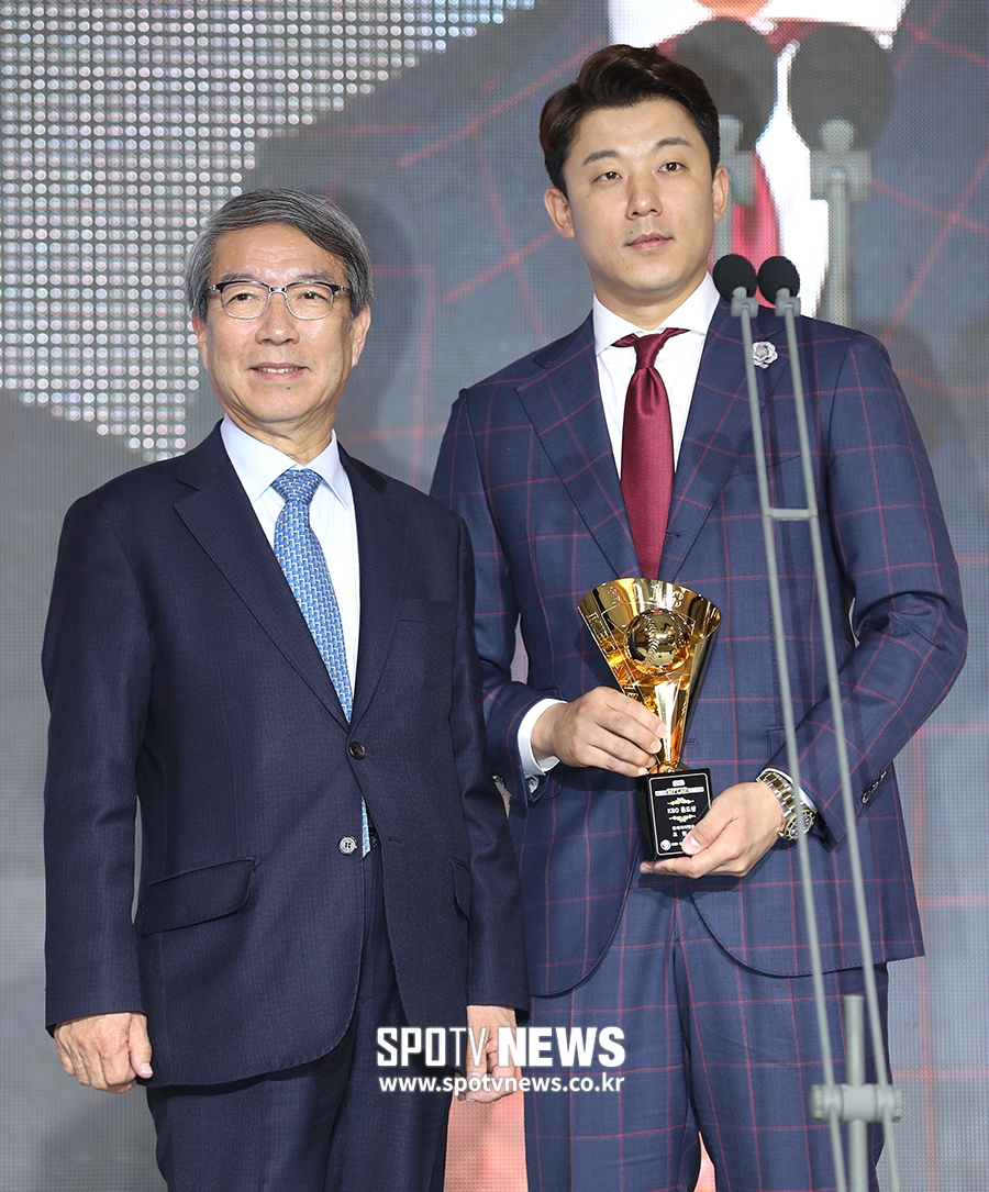 [포토S] 오현택, '내가 바로 홀드왕!'