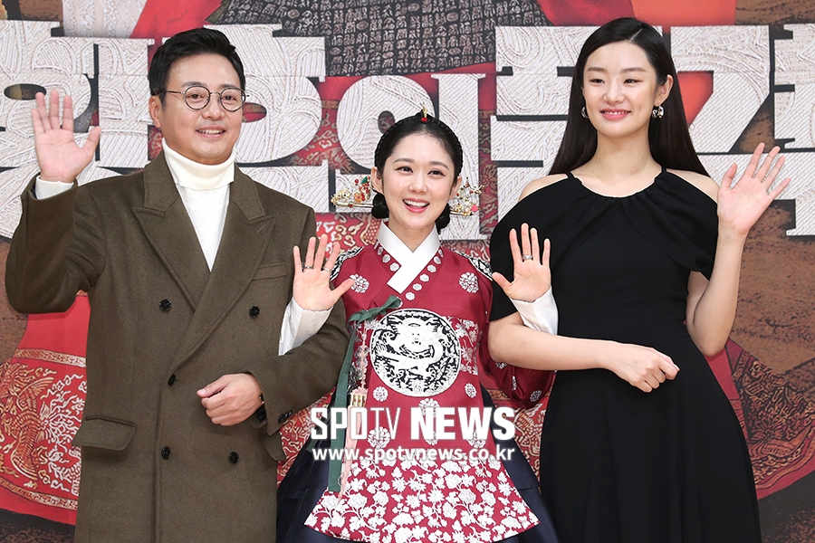 [포토S] 윤다훈-장나라-스테파니 리, '우리는 가족!'