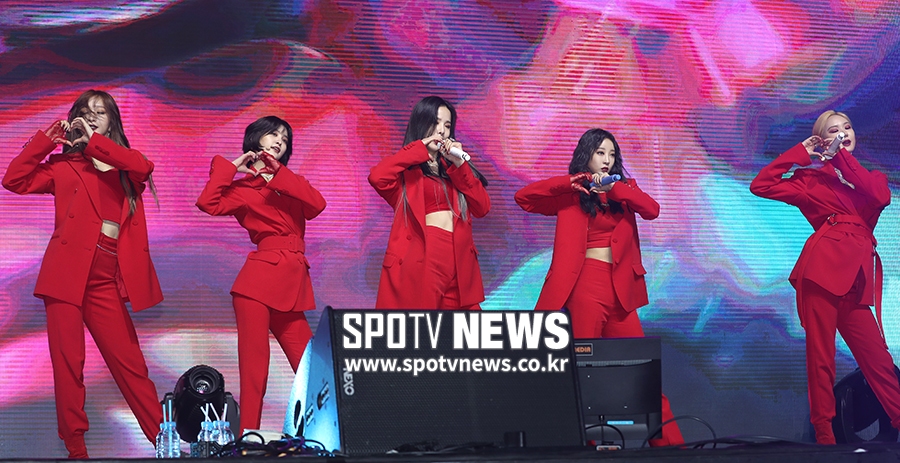 [포토S] EXID, 솔지 합류한 완전체 무대!