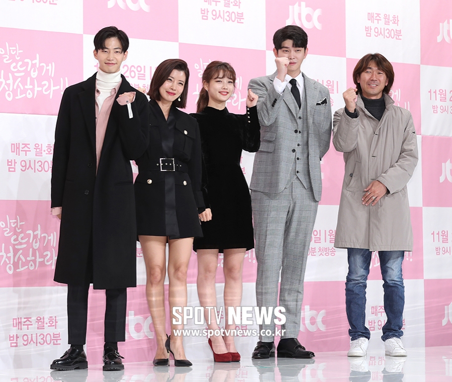 [포토S] '일단 뜨겁게 청소하라!'