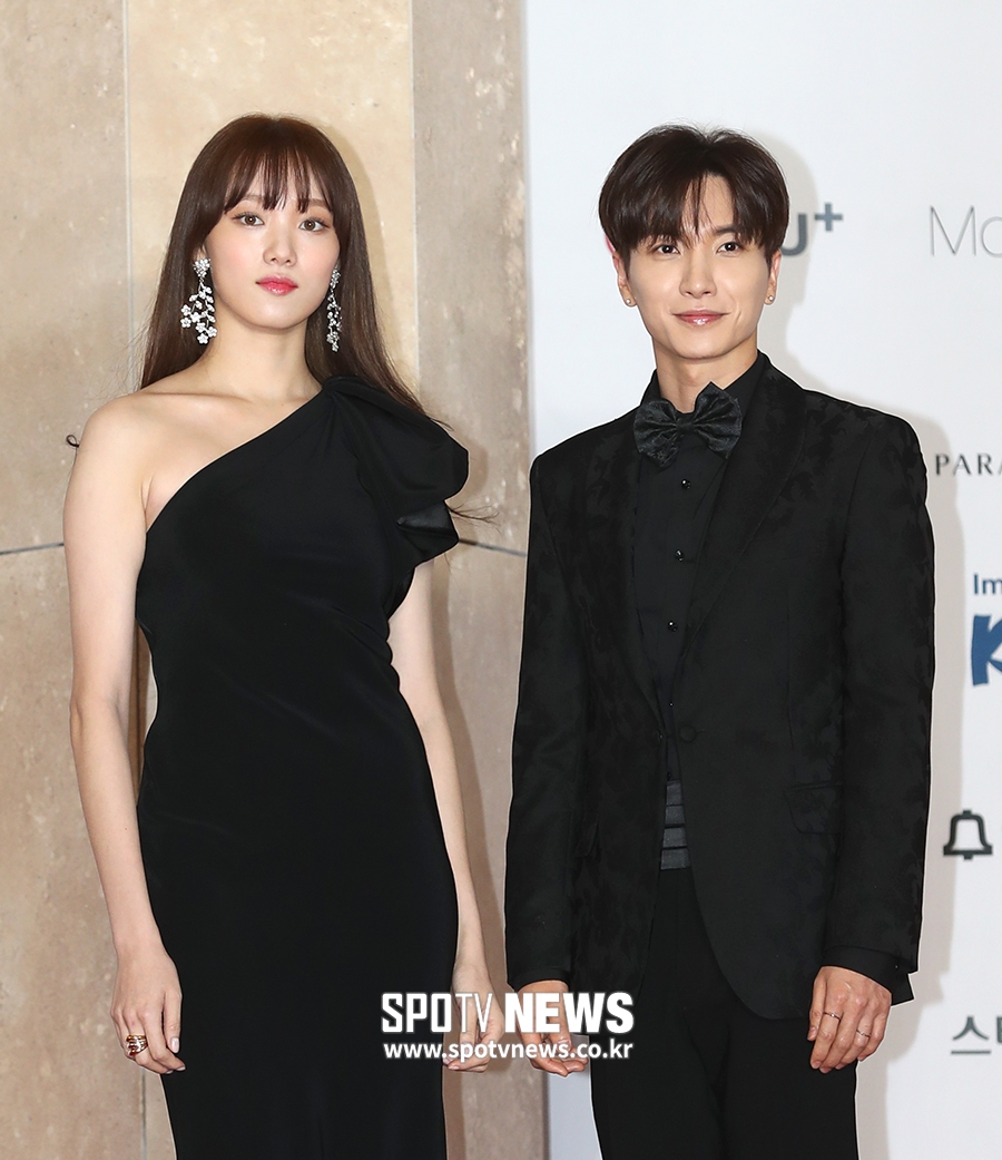 [포토S] 이성경-이특, AAA MC!