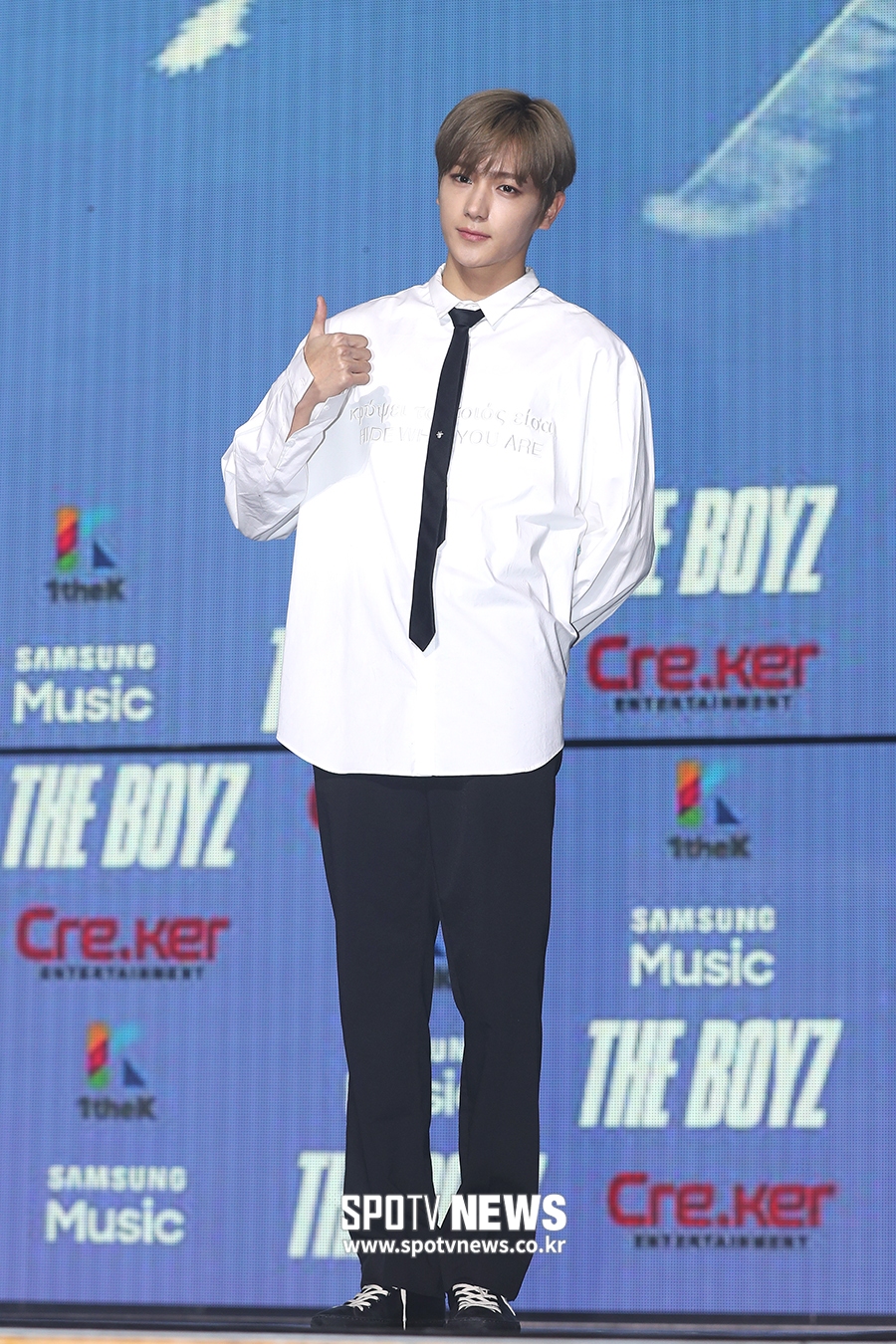 [포토S] 더보이즈 현재, 셔츠에 바지만 입어도