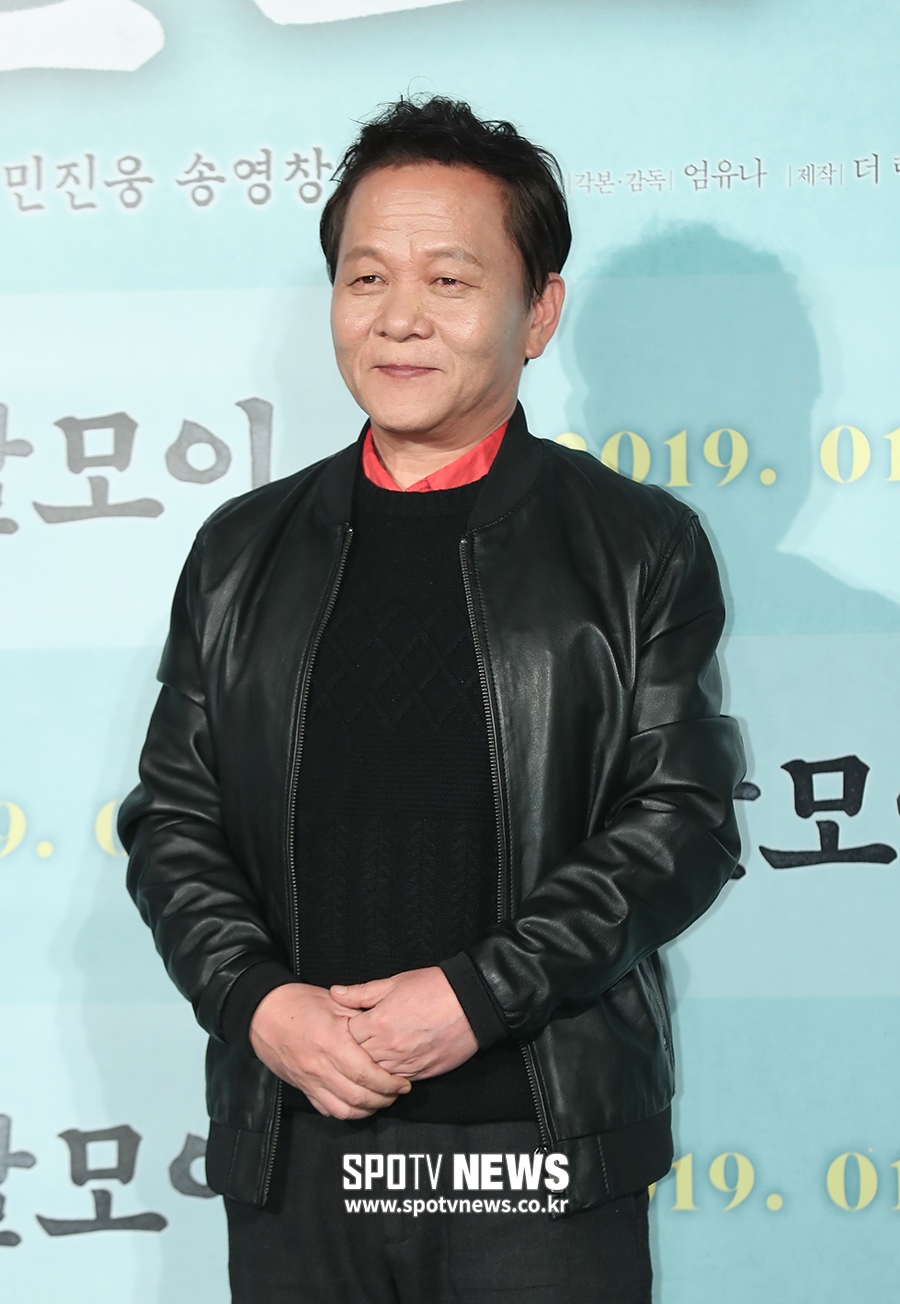 [포토S] 포즈 취하는 배우 우현