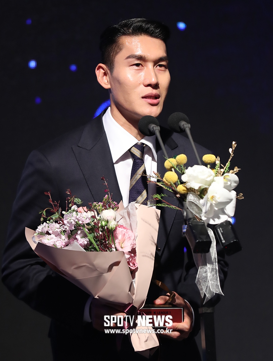 [포토S] 베스트11 선정된 이용