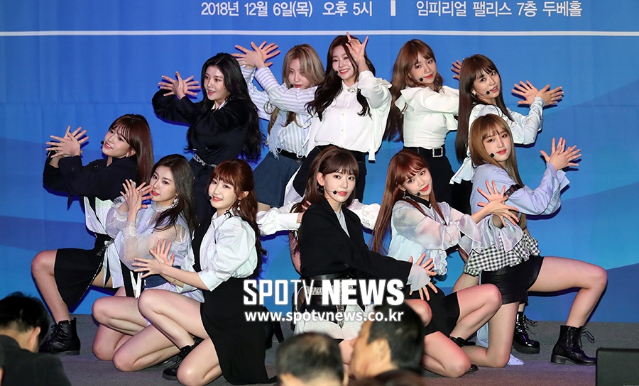 [영상] 아이즈원(IZ*ONE), '열두꽃'들의 시상식 축하공연 현장