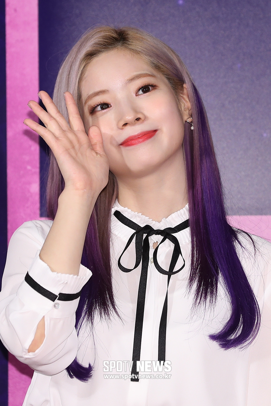 [포토S] 트와이스 다현, 사랑스러운 손인사