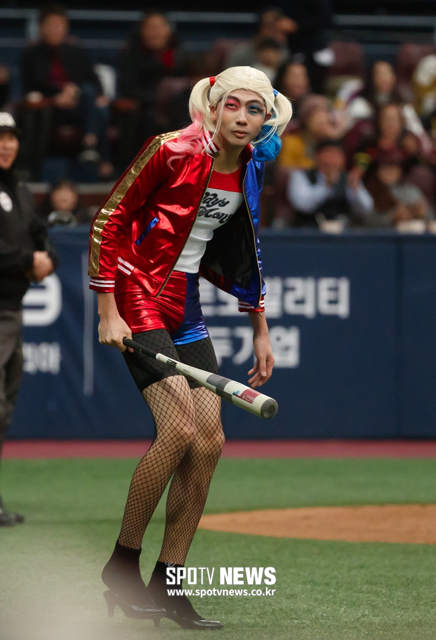 [포토S] 김용의, '할리퀸' 마고 로비 기죽이는 섹시미
