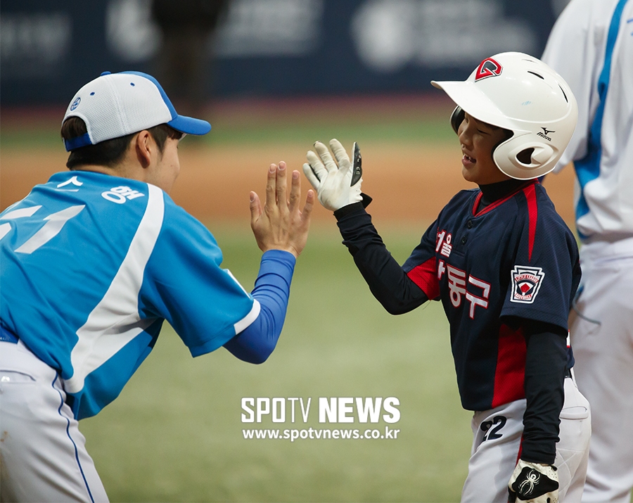[포토S] 홍성흔 아들 홍화철, '잠재력이 달라요'
