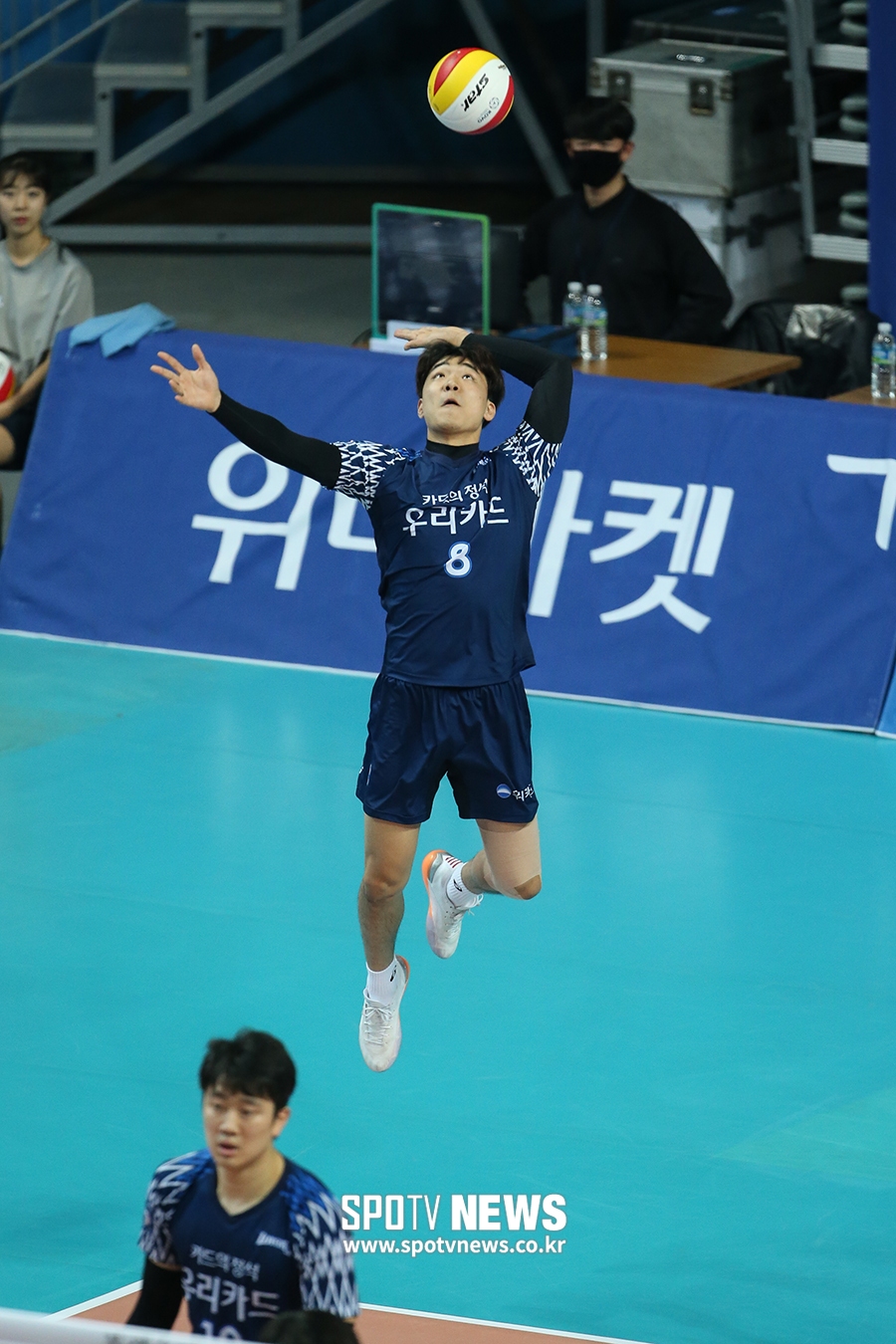 [포토S] 서브 넣는 하승우