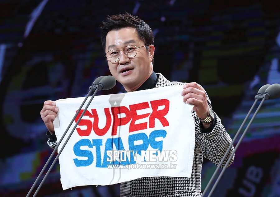 [포토S] 지상열, '난 뼛속까지 야구 팬'
