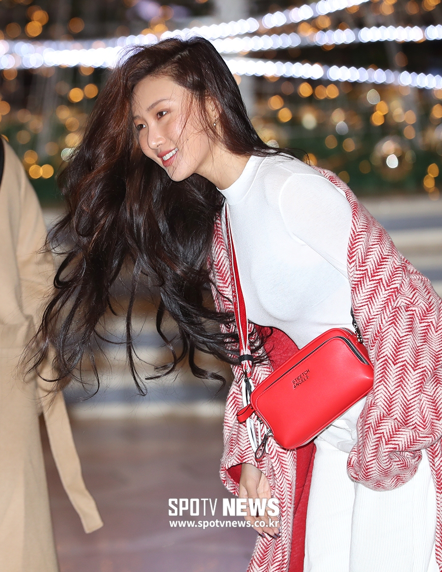 [포토S] 마마무 화사, 인사도 섹시하게