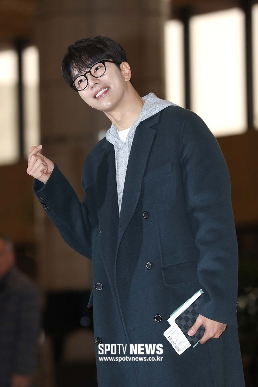 [포토S] 윤현민, 깔끔한 '남친룩'