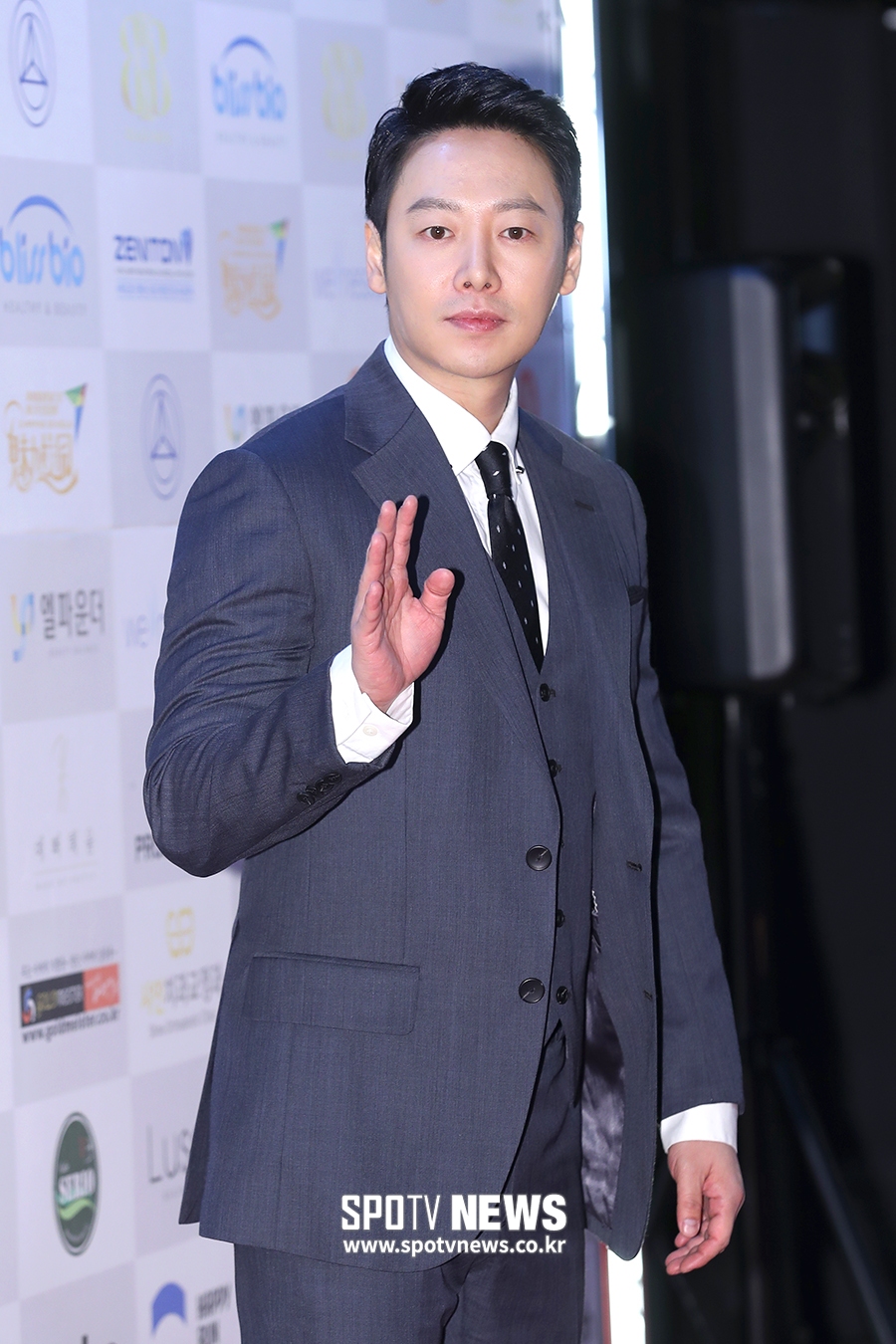 [포토S] 김동욱, '훤칠하네'