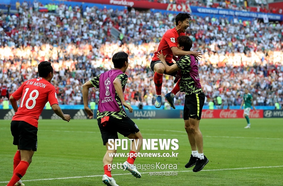 [공식 발표] 손흥민 독일전 쐐기 골…'2018년 축구 팬 선정 올해의 골'