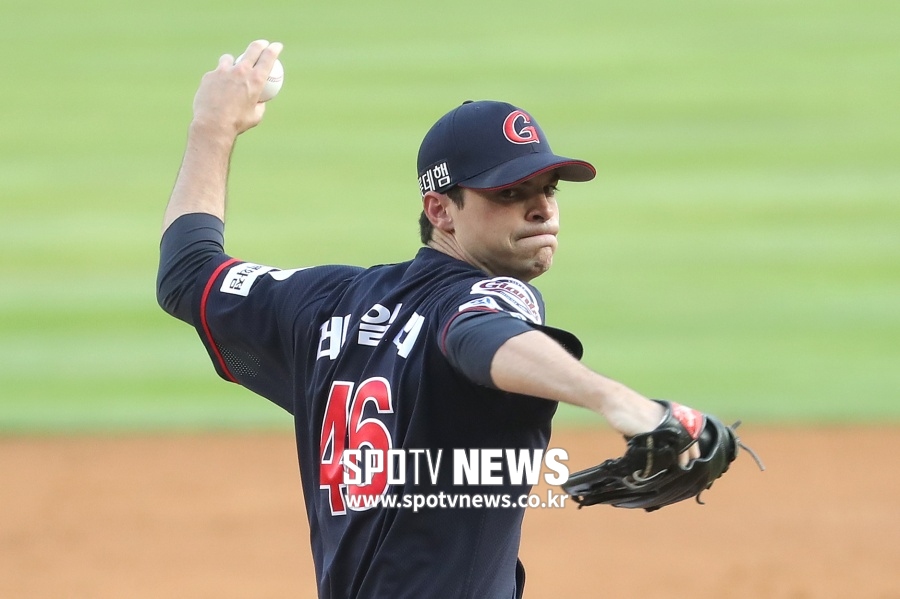 [오피셜] 롯데, 레일리 재계약-새 외국인 선수는 MLB 출신 제이크 톰슨