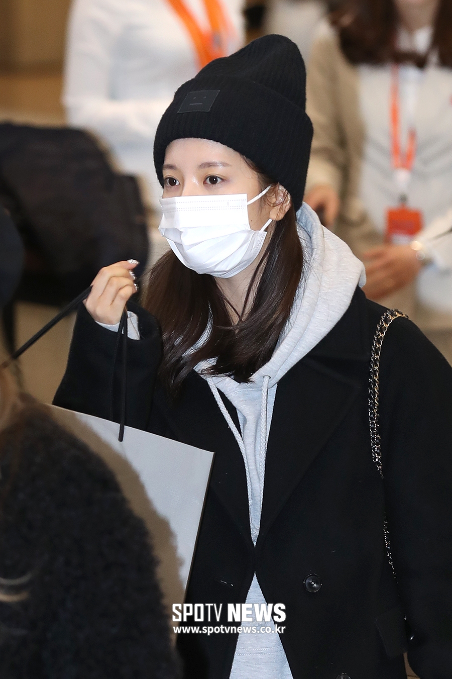 [포토S] 우주소녀 보나, 가려도 빛나는 T존