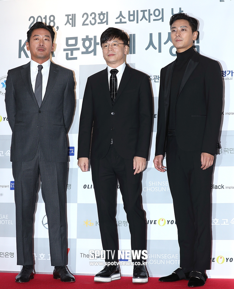 [포토S] 하정우-김용화 감독-주지훈, 신과함께의 주역들