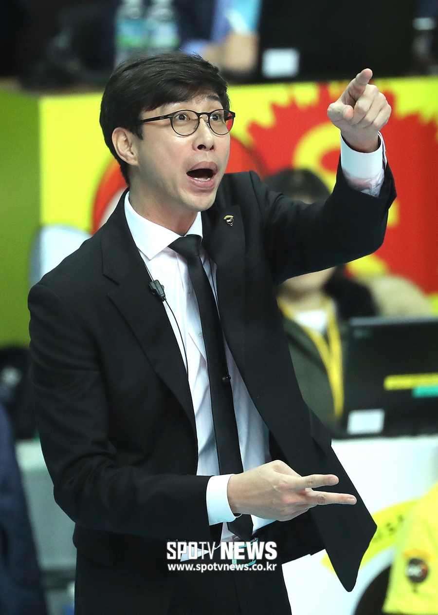 [포토S] 오심에 열받은 김세진 감독