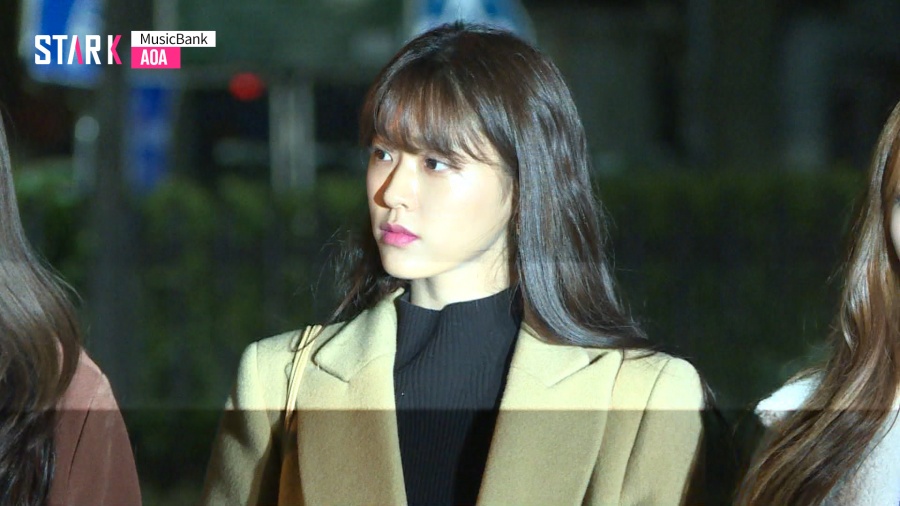 [영상] 에이오에이(AOA) 뮤직뱅크 출근길, 건강이 최고입니다