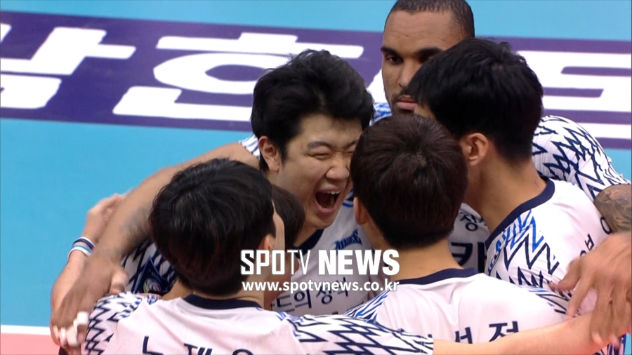 [스포츠타임] 우리카드, KB손해보험에 세트스코어 3-1 역전승