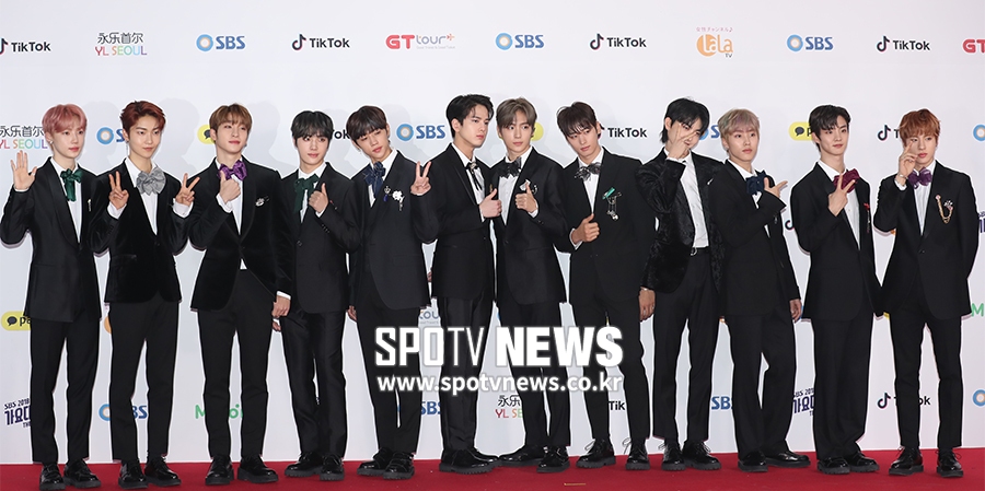 [포토S] 더보이즈, 포토월 꽉 채우는 훈남들