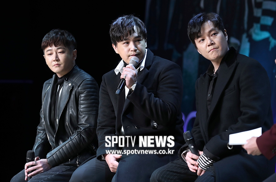 [포토S] 엠씨더맥스, "3년 만에 돌아왔어요"