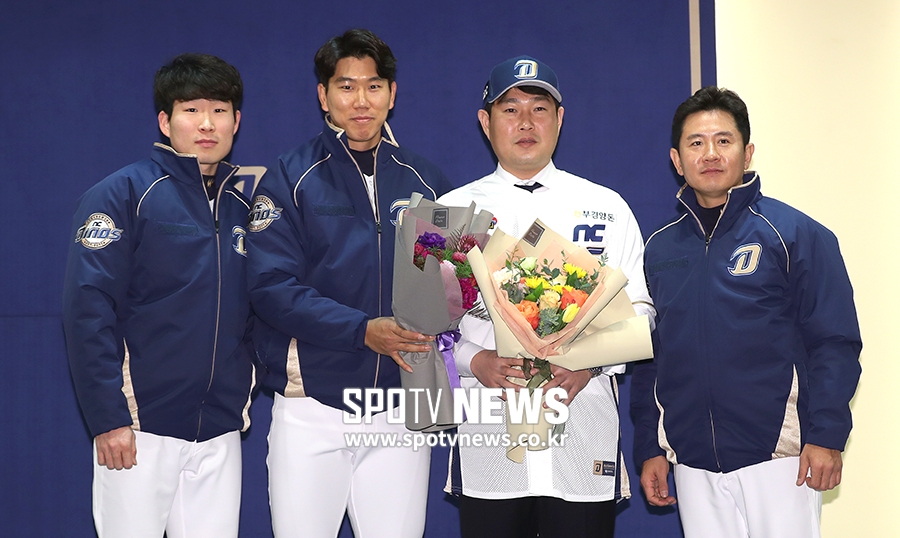 [포토S] NC 양의지, 공룡 회생 짊어진 양 어깨!