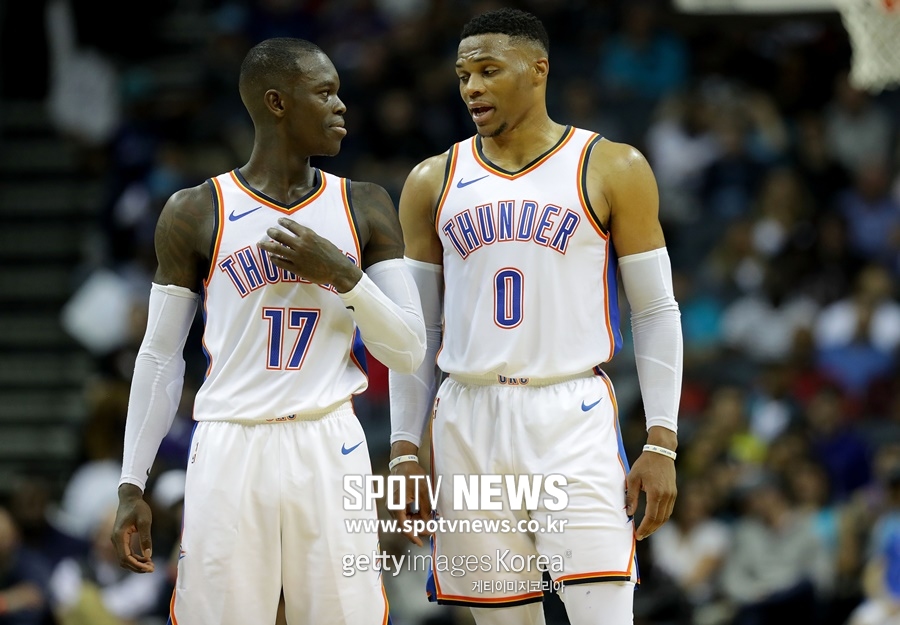 '복수 성공' OKC, 백코트 화력 앞세워 샌안토니오에 역전승
