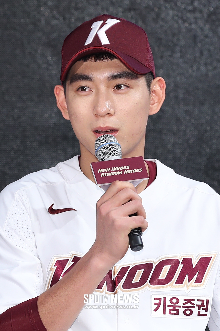 [포토S] 키움히어로즈 이정후, "새 마음으로 야구하겠다"