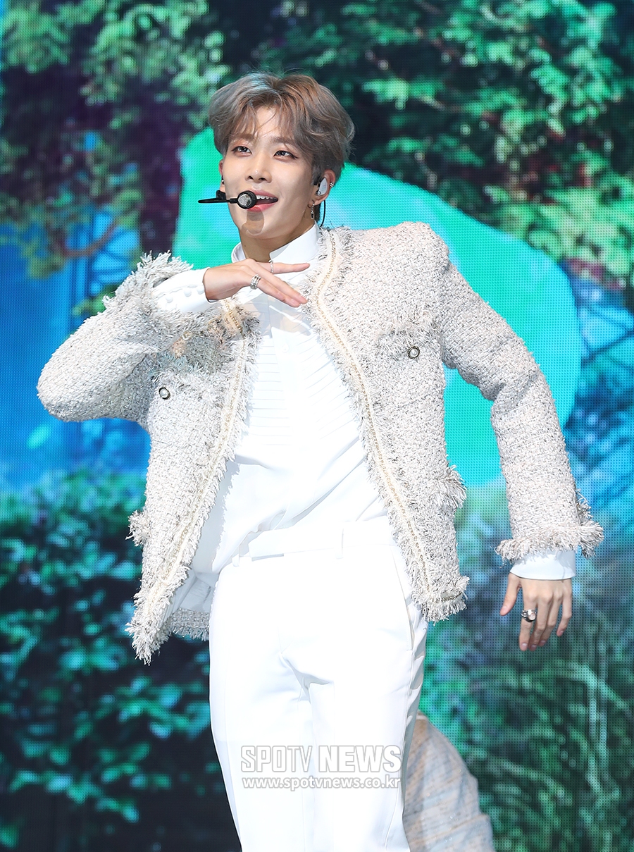 [포토S] 아스트로 MJ, 숲속에서 발랄하게
