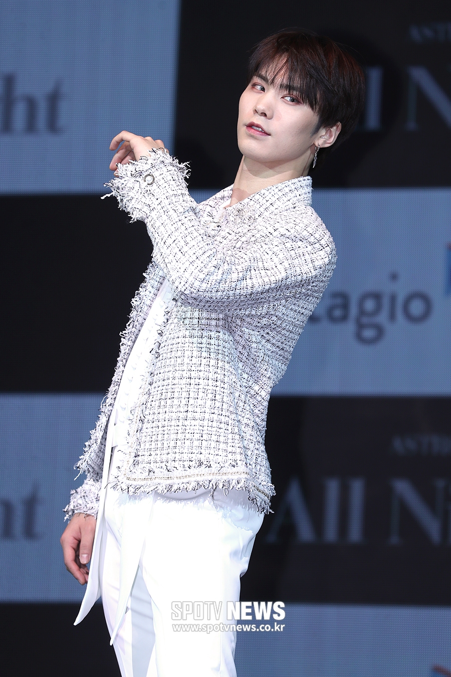 [포토S] 아스트로 라키, '유연하죠?'