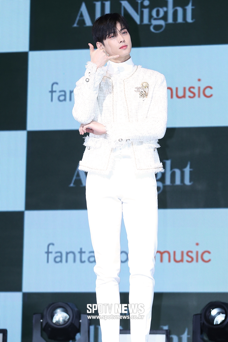 [포토S] 아스트로 차은우, '눈부시다'