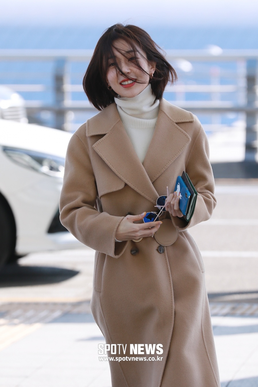 [포토S] 백진희, 바람에 헝크러진 머리