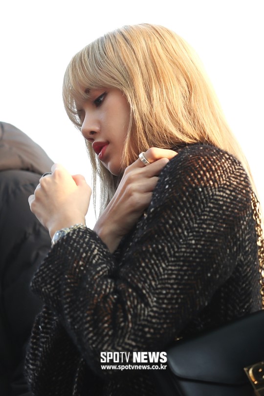 [영상] 블랙핑크(BLACKPINK) 출국, 예쁨에 심장이 남아나질 않는다