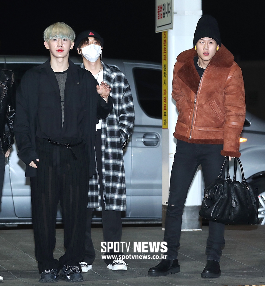 [포토S] 원호-주헌, 독특한 공항패션