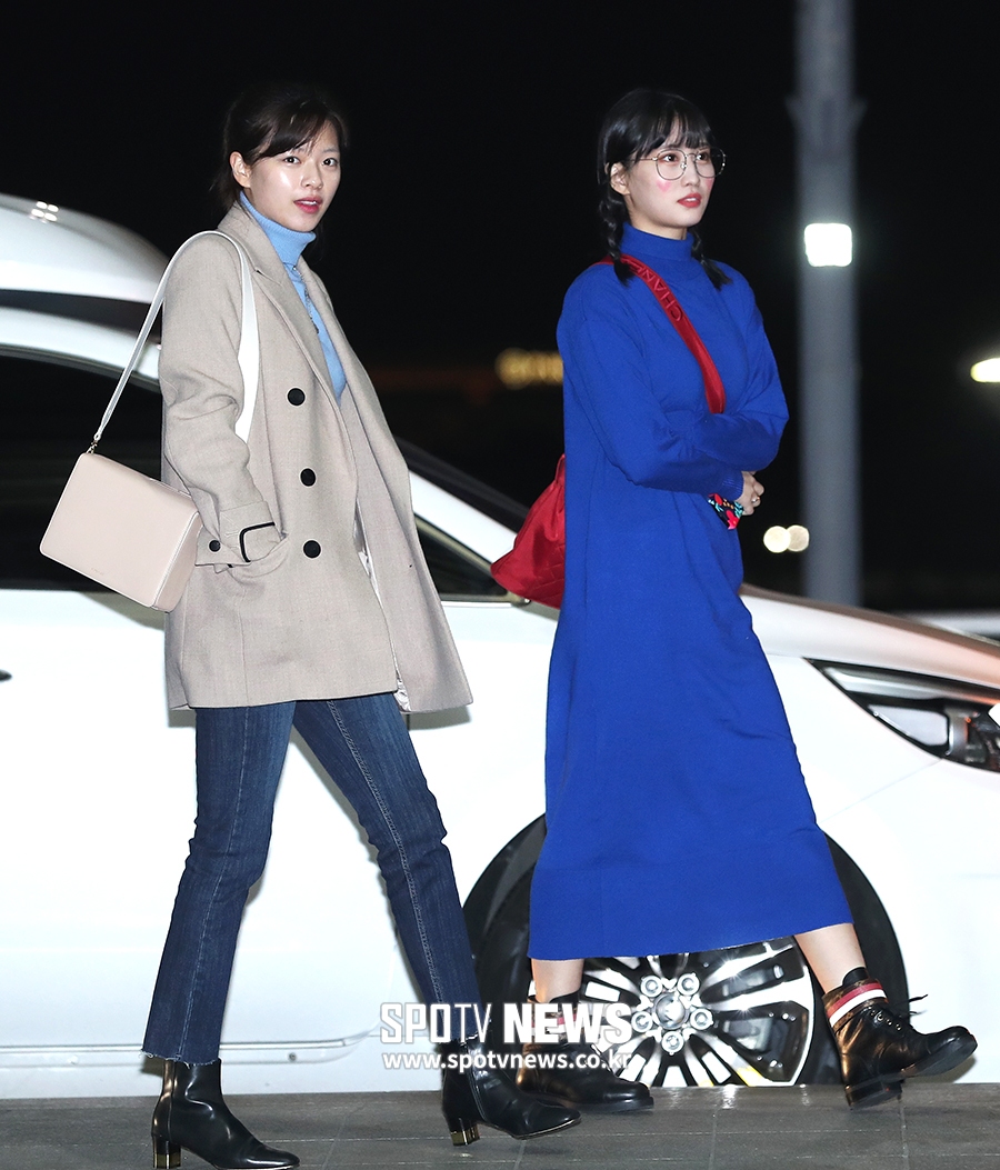 [포토S] 트와이스 정연-모모, 상반된 패션