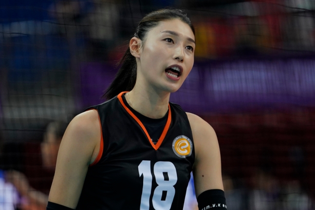 [영상] '김연경 3세트 출전' 엑자시바쉬, 베일릭뒤쥐 꺾고 14연승 달려